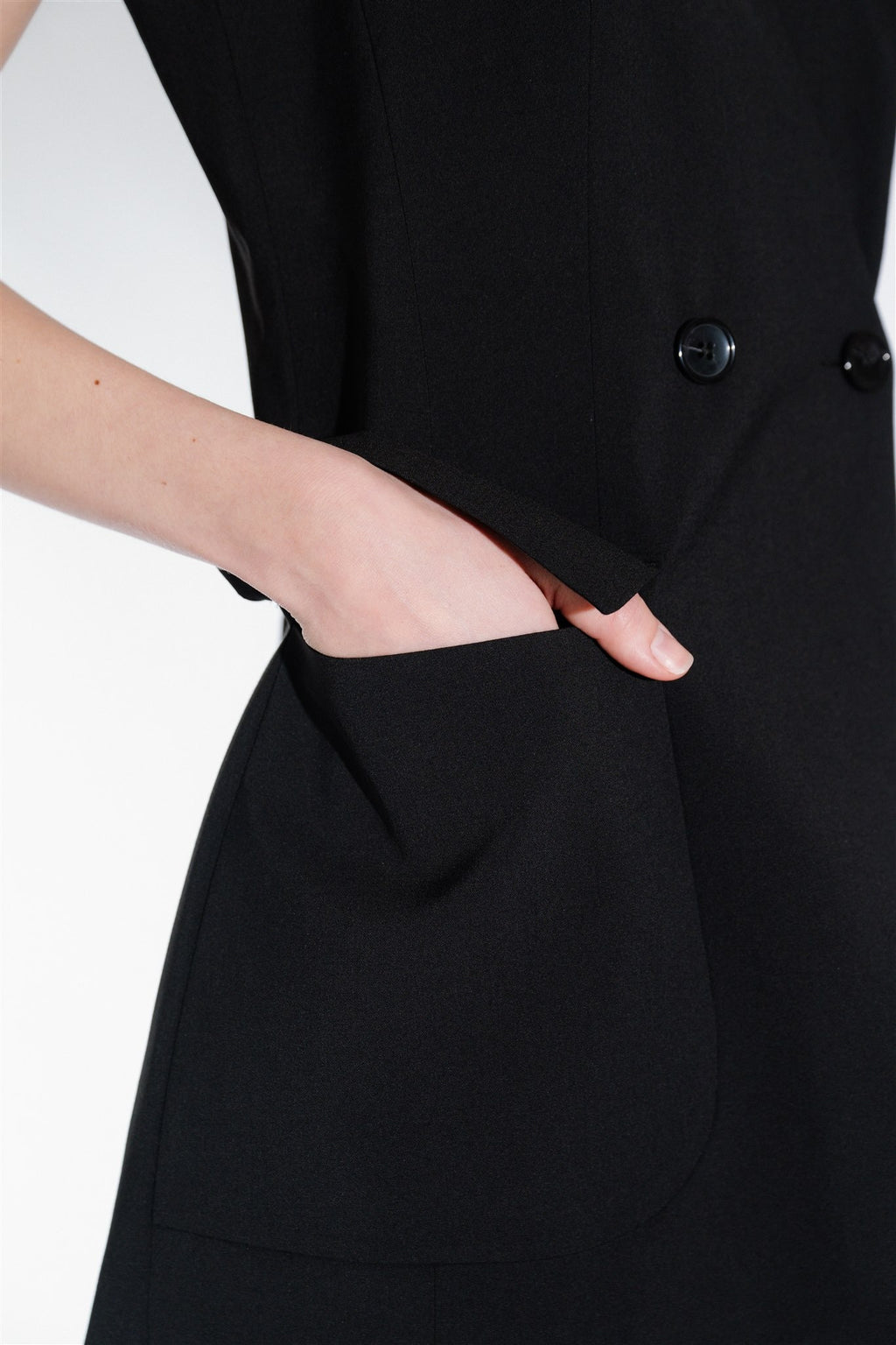 Čierna Elegantná Dvojradová Vesta