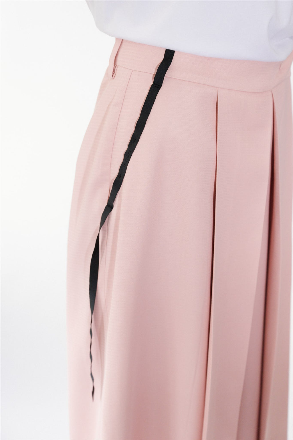 women's pink wide cropped trousers